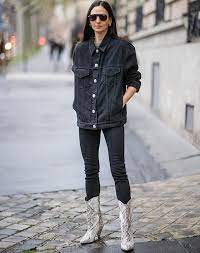 Gray denim jacket for the street-style cowboy look.